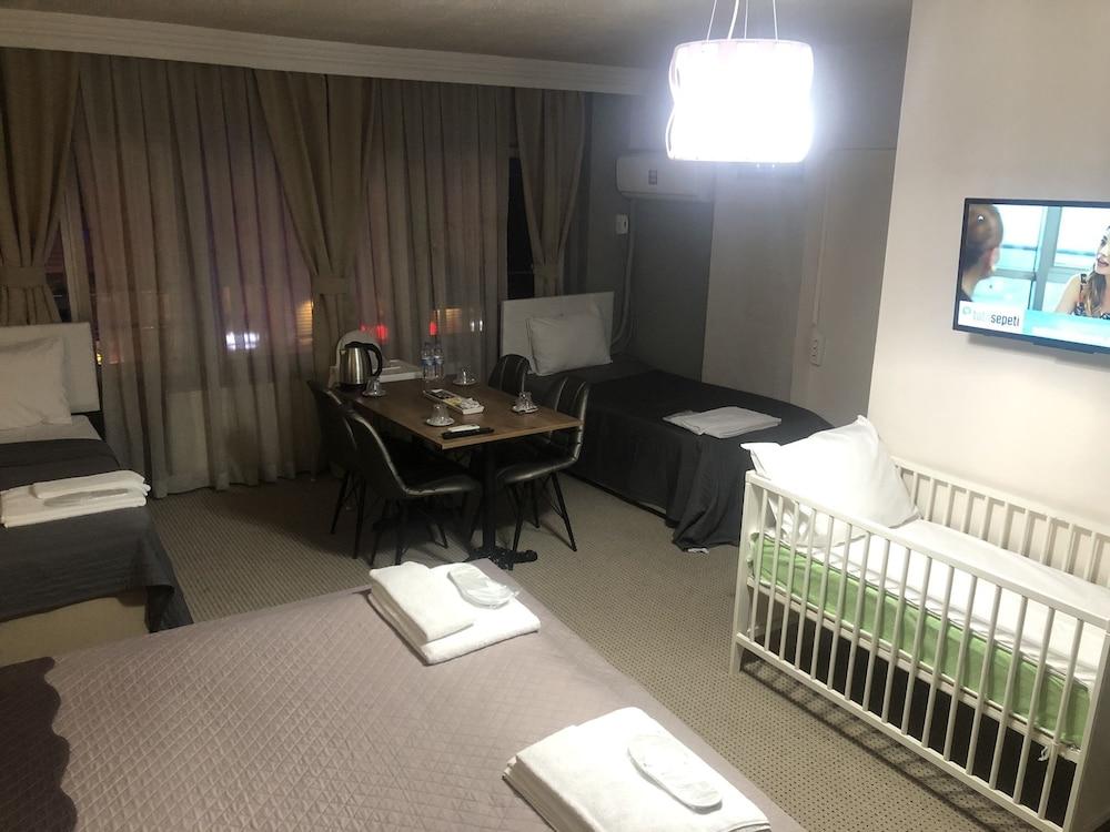 ลิซเซีย บูติก โฮเทล Hotel อิสตันบูล ภายนอก รูปภาพ